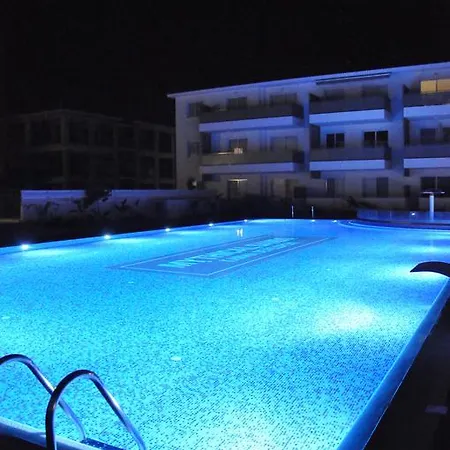 Emerald Apartament *